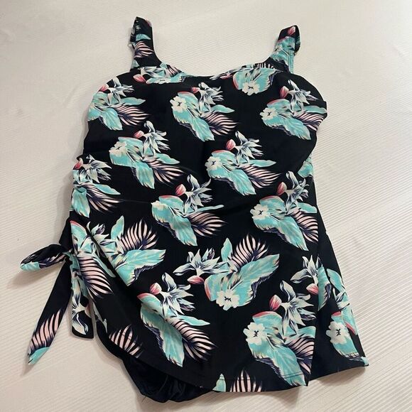 Shore Shapes One Piece Swimsuit Bathing Suit Size 12 - Picture 1 of 8